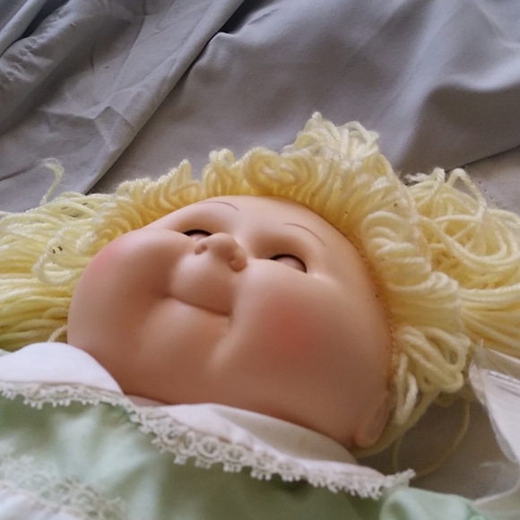 Hand made cabbage patch doll - Picture 2 of 6